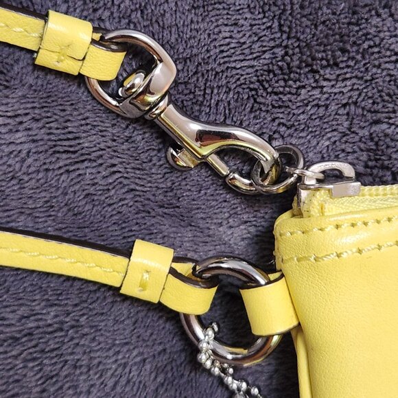Coach Butter Yellow Leather Wristlet Wallet - Picture 2 of 7